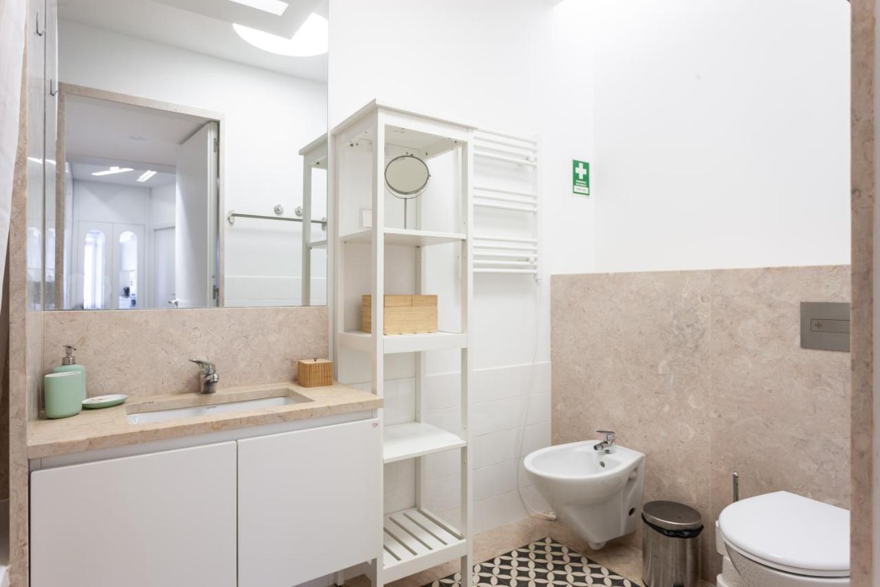 Flh Chiado Amazing Flat Apartment Lisbon Luaran gambar